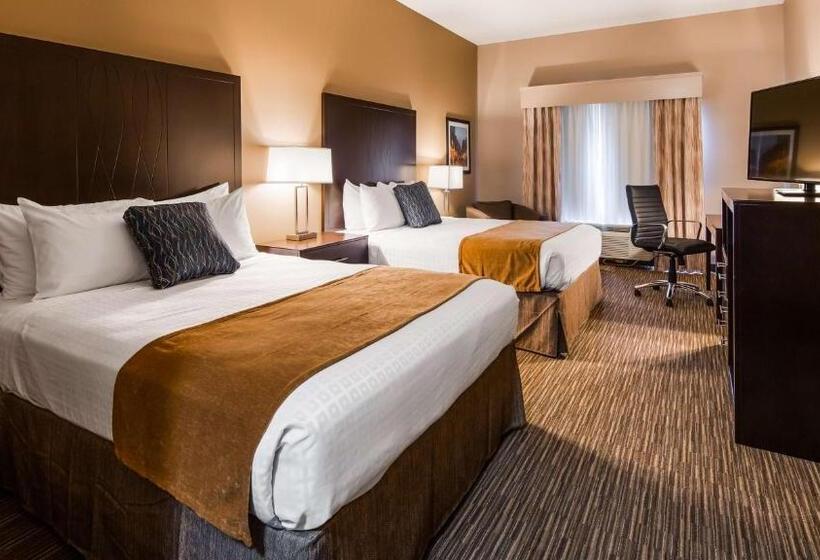 فندق Wyndham Garden New Roads / False River