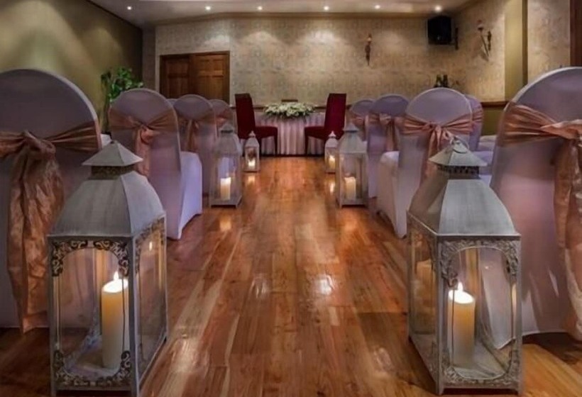 فندق Breffni Arms