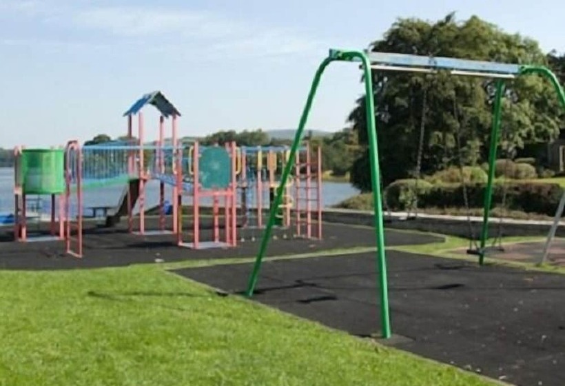 فندق Breffni Arms