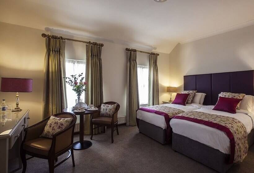 فندق Breffni Arms