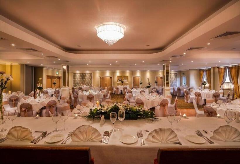 فندق Breffni Arms