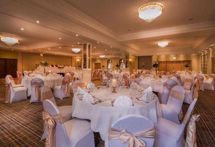 فندق Breffni Arms