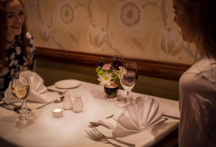 فندق Breffni Arms