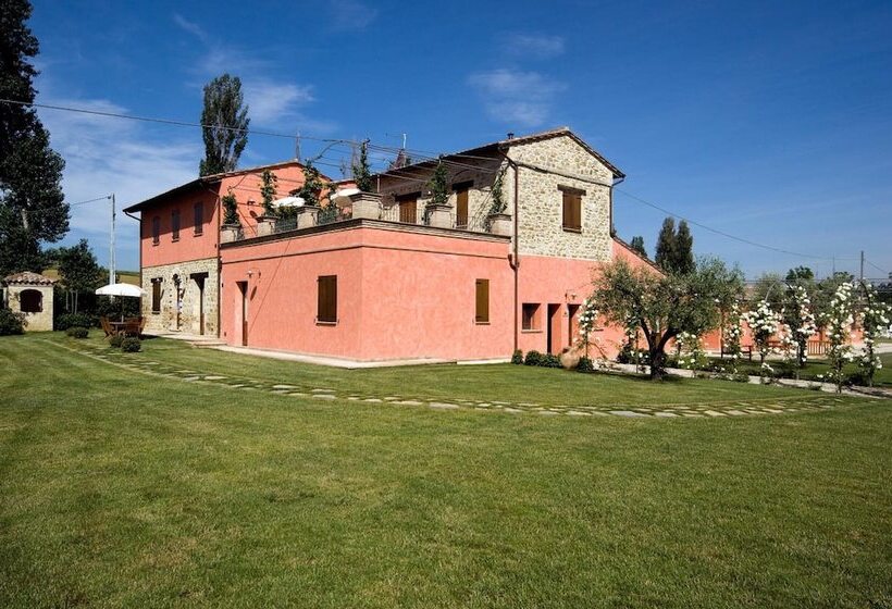 בית מלון כפרי Agriturismo Casale Le Selvette