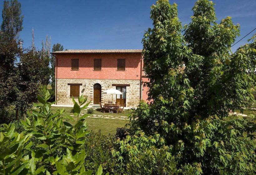 בית מלון כפרי Agriturismo Casale Le Selvette