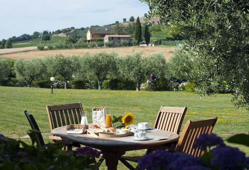 בית מלון כפרי Agriturismo Casale Le Selvette