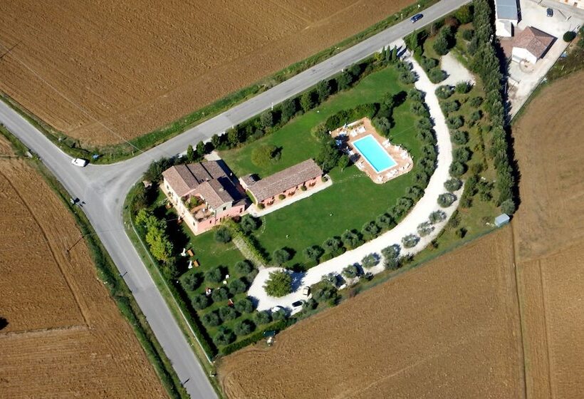 בית מלון כפרי Agriturismo Casale Le Selvette