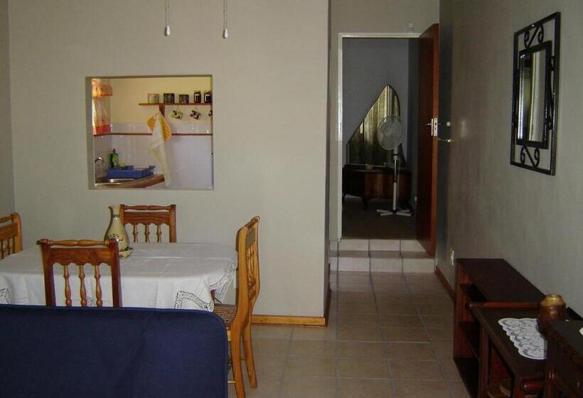 فندق Cedar Lodge Guest House