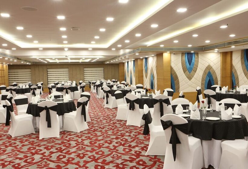 فندق Clarks Inn Suite Gwalior