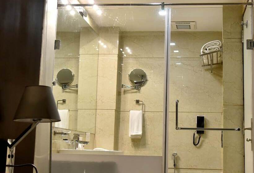 فندق Clarks Inn Suite Gwalior