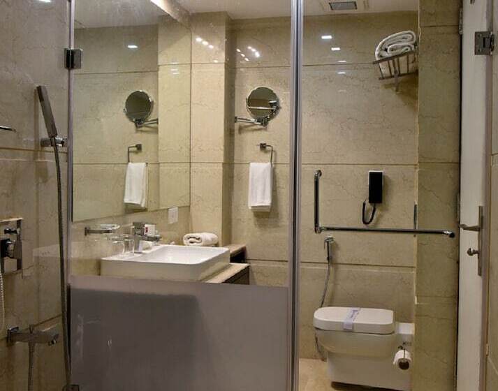 فندق Clarks Inn Suite Gwalior