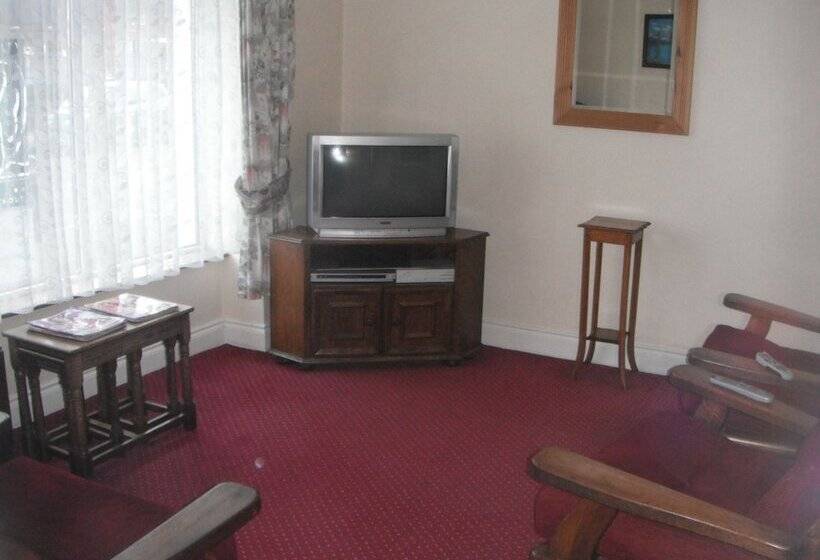 호텔 Clon Ross Guesthouse