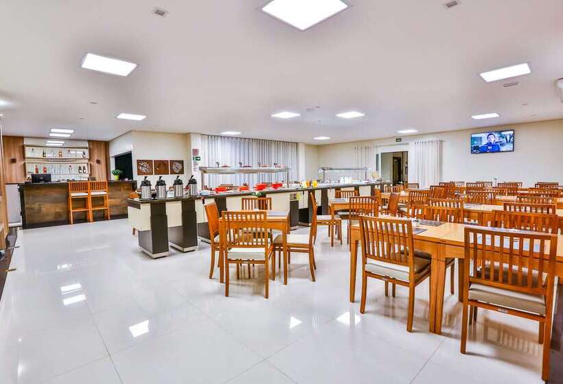 ホテル Comfort Mogi Guaçu