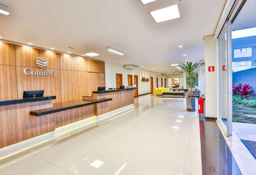 ホテル Comfort Mogi Guaçu
