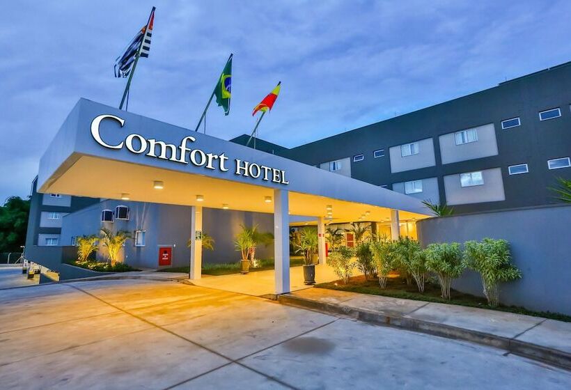 ホテル Comfort Mogi Guaçu