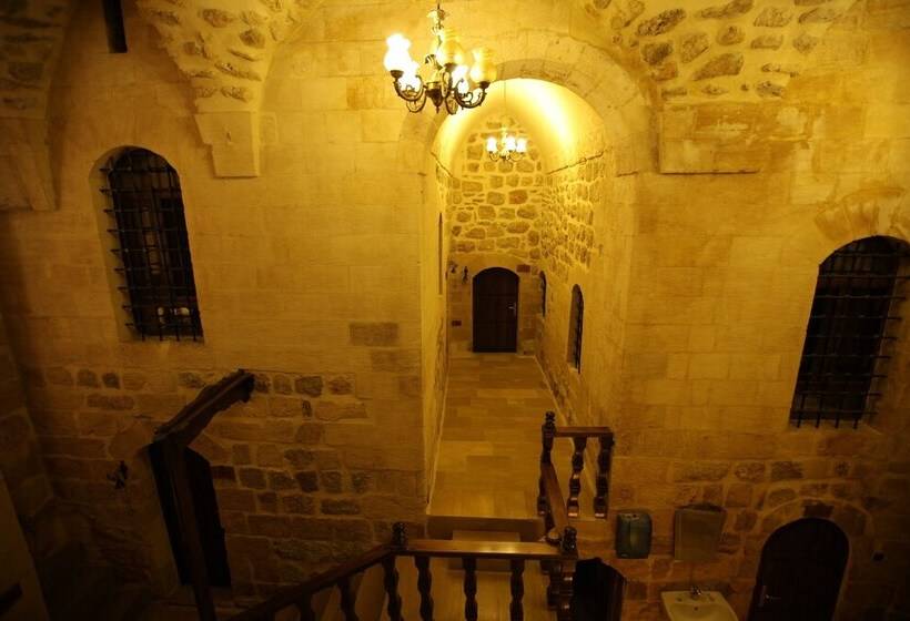 هتل Darius Konağı