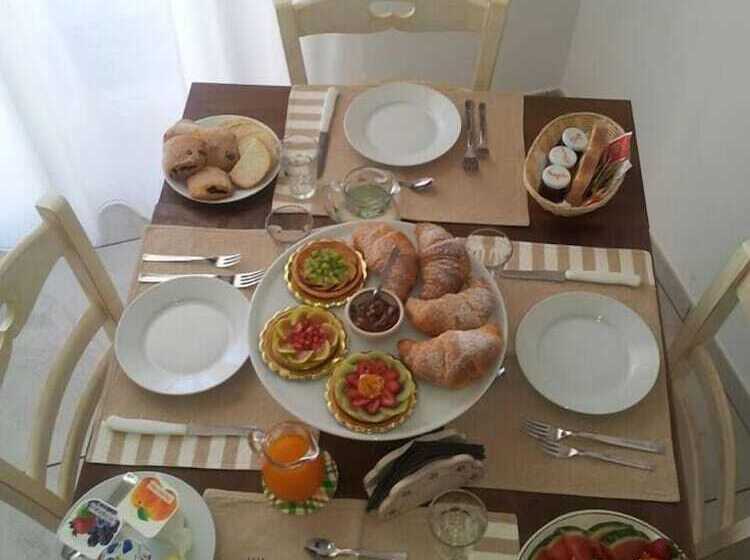 בית מלון כפרי Dimora Delle Rondini