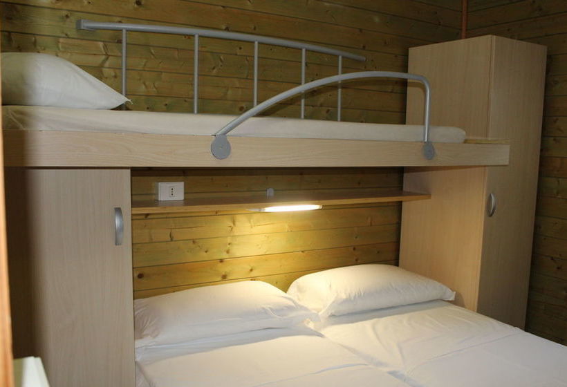 فندق Girasole Eco Family Village