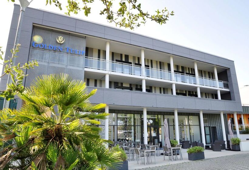 Отель Golden Tulip Pornic Suites