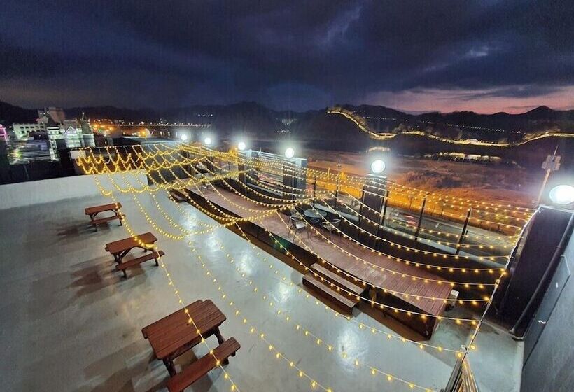 בית מלון כפרי Ink