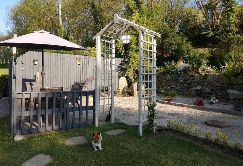 هتل Grey Gables Farmhouse B&b