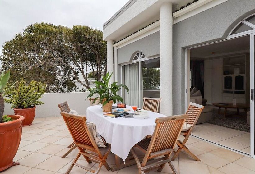 호텔 Hermanus Beachfront Lodge Solar Power