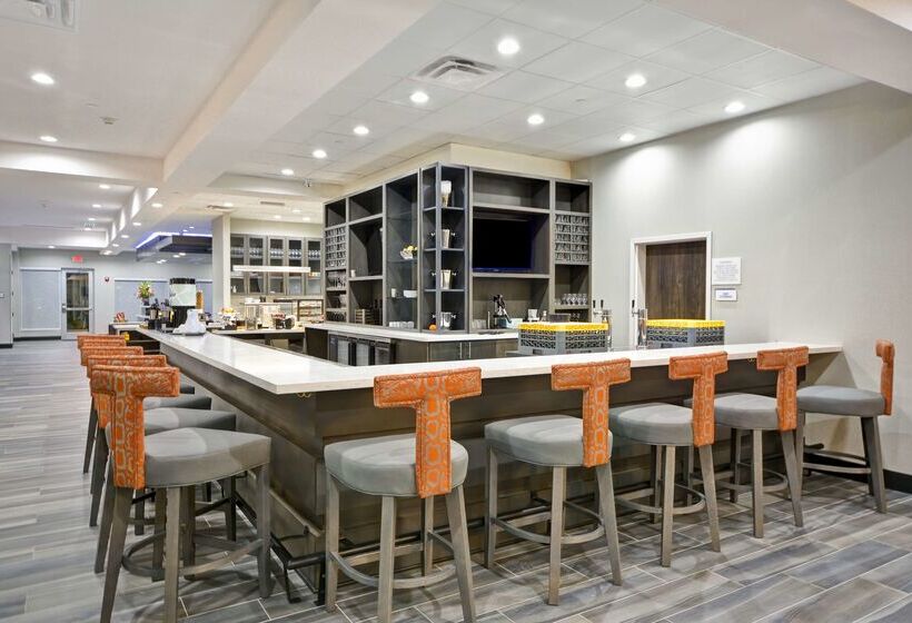 فندق Hilton Garden Inn Tulsabroken Arrow