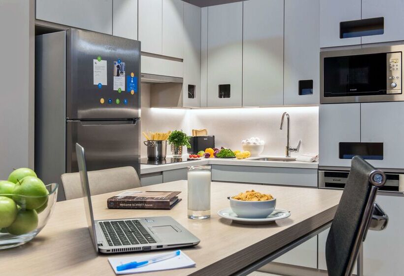 בית מלון כפרי Hyatt House Gebze