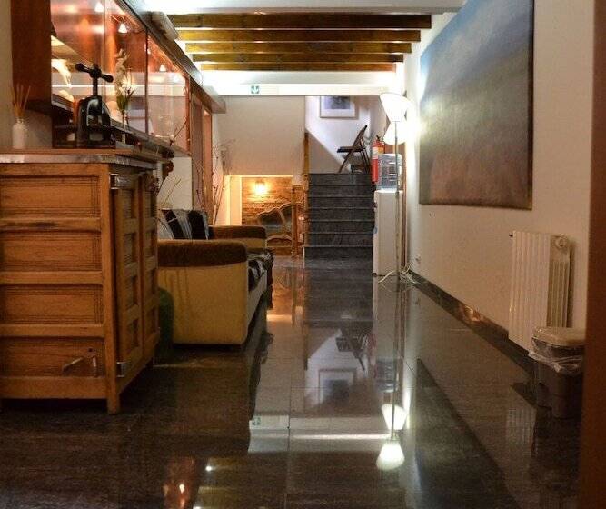 فندق Las Avutardas Hosteria