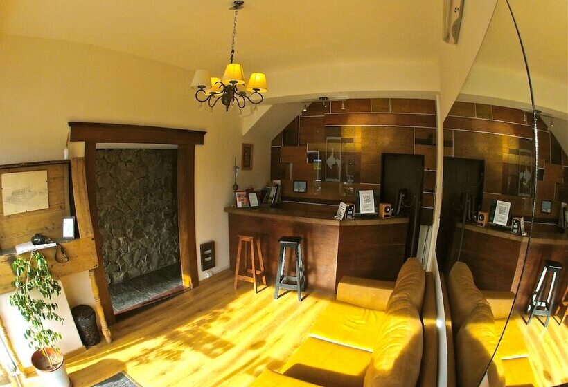 فندق Las Avutardas Hosteria