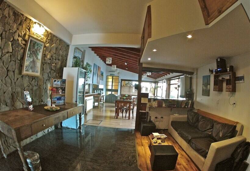 فندق Las Avutardas Hosteria