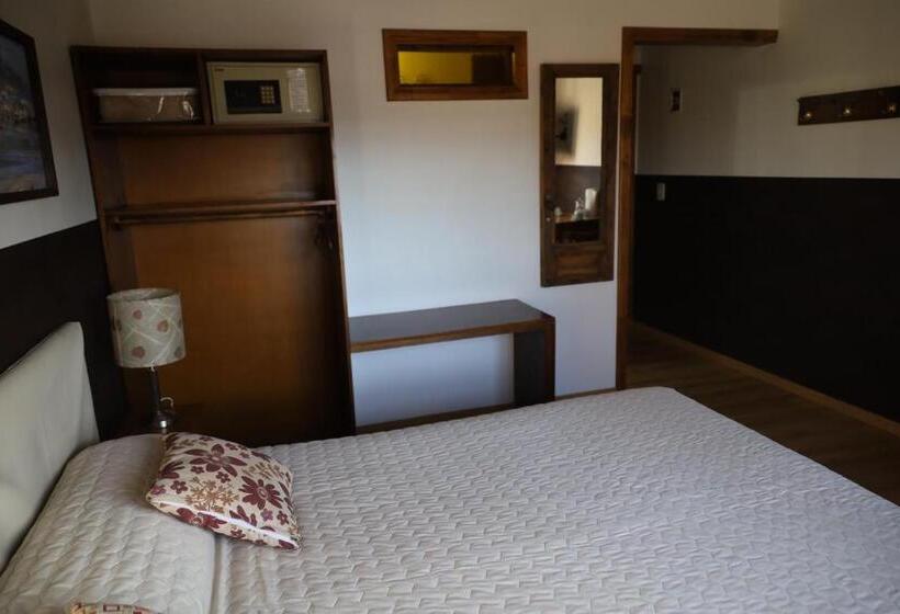 فندق Las Avutardas Hosteria