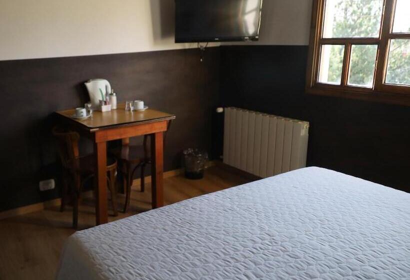 فندق Las Avutardas Hosteria