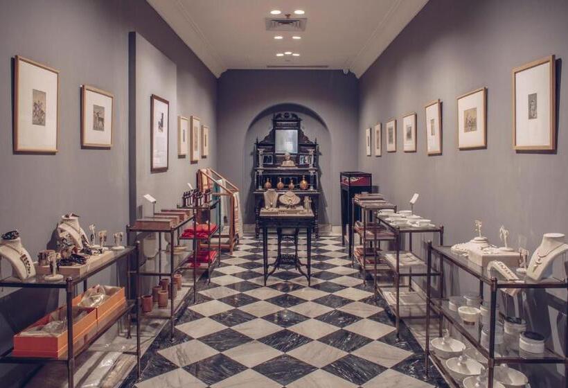 Отель Narendra Bhawan