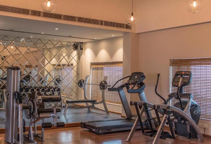 Отель Narendra Bhawan