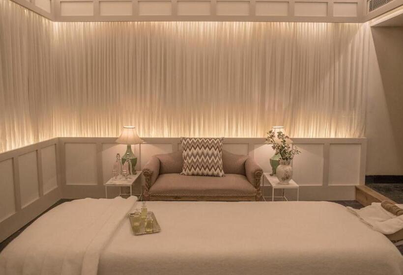 Отель Narendra Bhawan