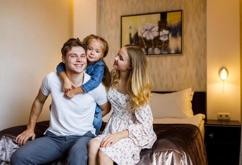 هتل & Spa Nemo With Dolphins