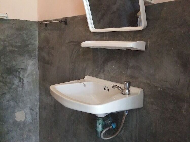 Отель Pai Park Cottage