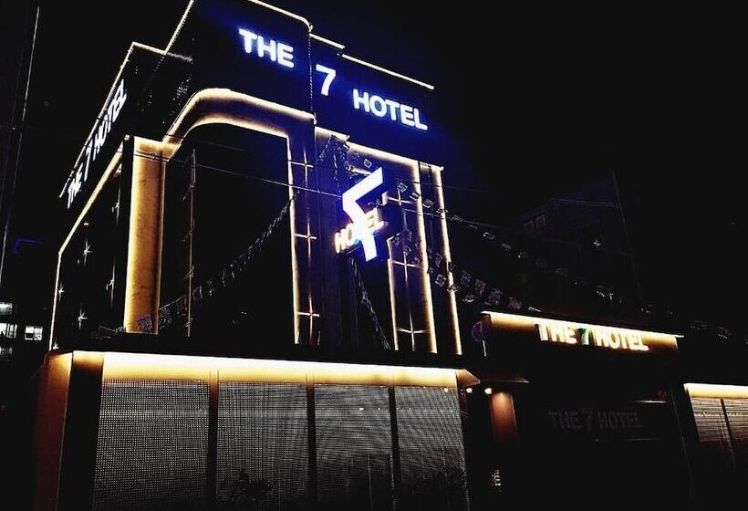 Отель Pohang Jukdo Market The Seven