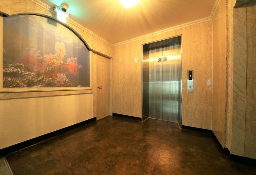 Отель Pohang Jukdo Market The Seven