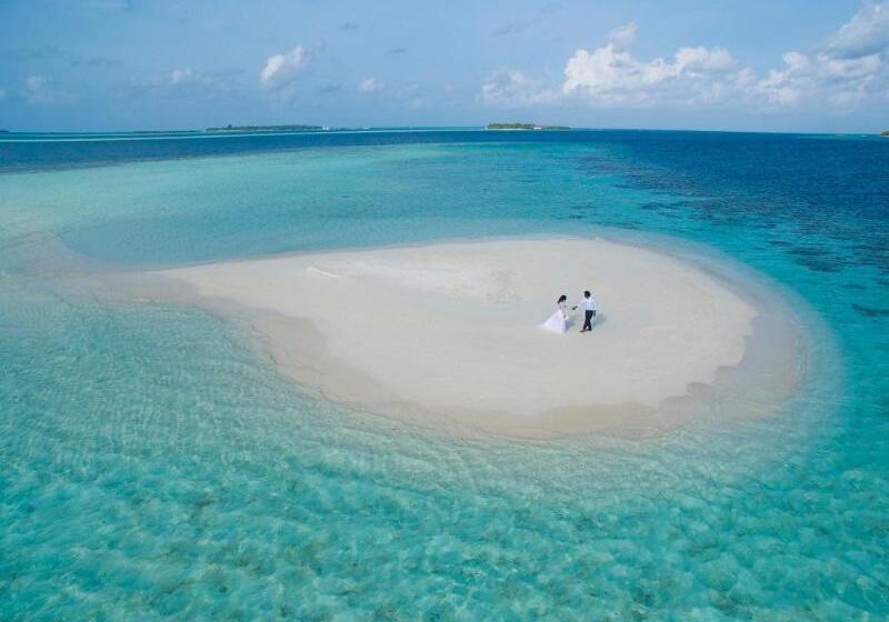 هتل Select Village Maafushi