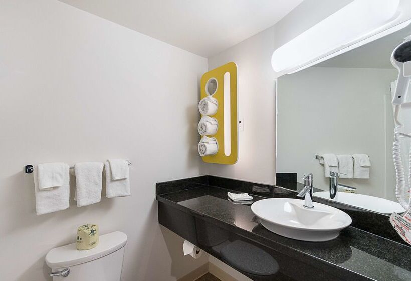 فندق Studio 6bruderheim, Ab