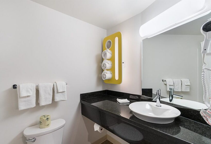 فندق Studio 6bruderheim, Ab