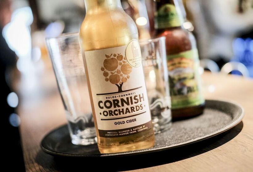 호텔 The Crown Inn