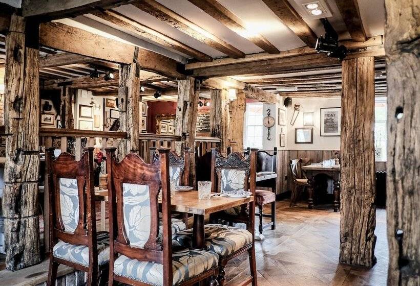 호텔 The Crown Inn