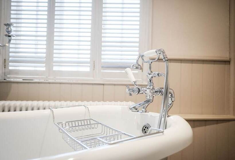 호텔 The Crown Inn