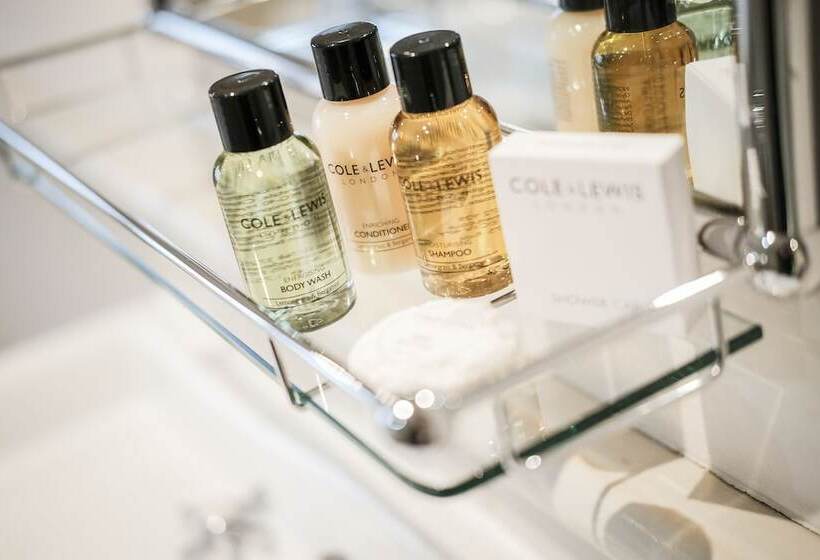 호텔 The Crown Inn