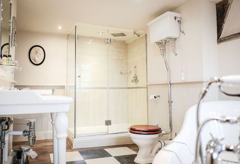 호텔 The Crown Inn