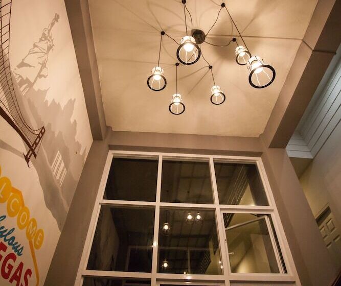 בית מלון כפרי The Loft Room Ubon