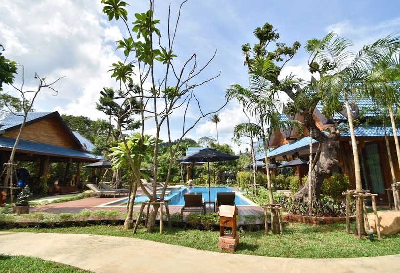 호텔 The Nine Thipthara Klongson Resort